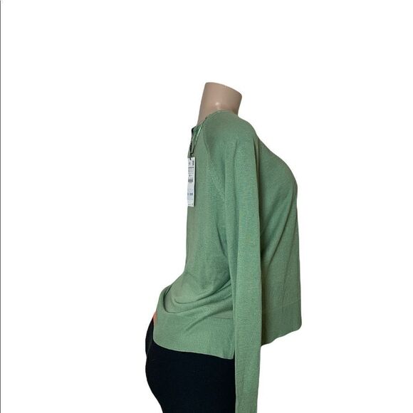 NEW Zara green Top.  - Picture 3 of 4